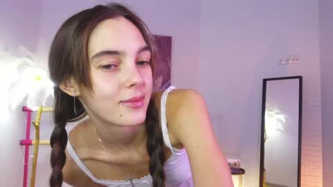 Snapshot of lyly_loveyou chatting on 14, 12, 2024 Lyly online show from 14, 12, 2024