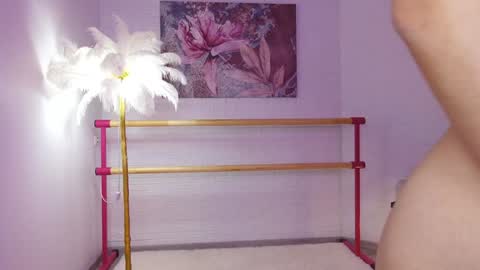 Snapshot of lyly_loveyou chatting on 7, 2, 2025 Lyly online show from 7, 2, 2025