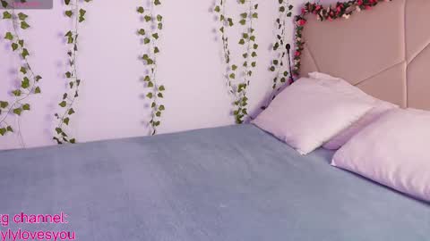 Snapshot of lyly_loveyou chatting on 3, 10, 2025 Lyly online show from 3, 10, 2025