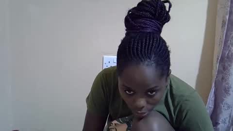 lyn_anna online show from 23, 9, 2025