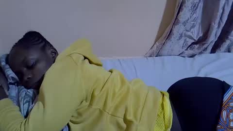 lyn_anna online show from 3, 10, 2025