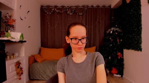 Snapshot of lynettebails chatting on 11, 1, 2025 Sara online show from 11, 1, 2025