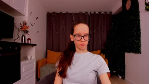Snapshot of lynettebails chatting on 16, 1, 2025 Sara online show from 16, 1, 2025