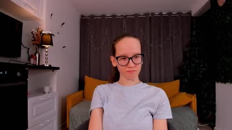 Snapshot of lynettebails chatting on 22, 1, 2025 Sara online show from 22, 1, 2025