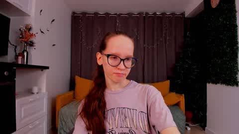 Snapshot of lynettebails chatting on 23, 1, 2025 Sara online show from 23, 1, 2025
