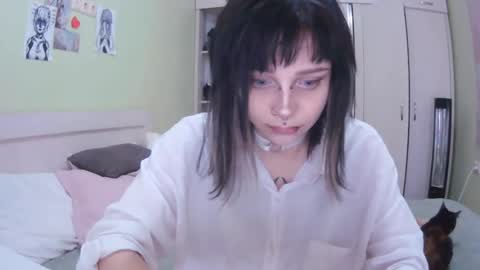 Snapshot of lynncottingham chatting on 26, 9, 2025 Kira online show from 26, 9, 2025