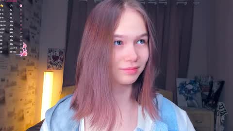 Cozy Lynns room online show from 1, 2, 2026