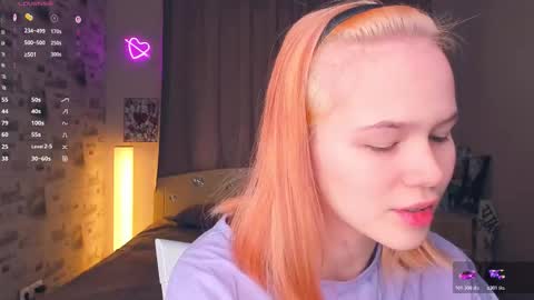 Cozy Lynns room online show from 19, 2, 2026