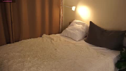 Snapshot of lynngroves chatting on 25, 2, 2026 Lola online show from 25, 2, 2026