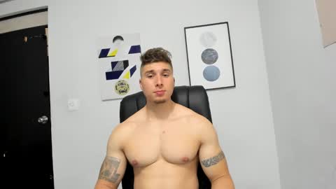 Snapshot of lyonel15 chatting on 31, 12, 2024 Lyonel online show from 31, 12, 2024