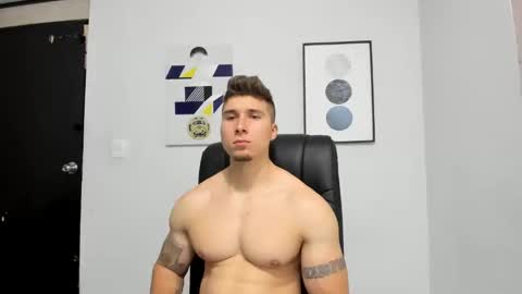 Snapshot of lyonel15 chatting on 7, 1, 2025 Lyonel online show from 7, 1, 2025