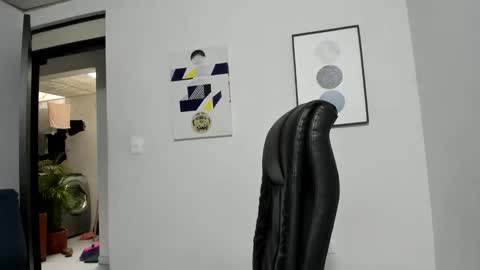 Snapshot of lyonel15 chatting on 5, 3, 2025 Lyonel online show from 5, 3, 2025