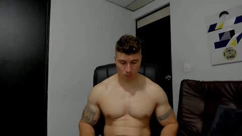 Snapshot of lyonel15 chatting on 27, 10, 2025 Lyonel online show from 27, 10, 2025