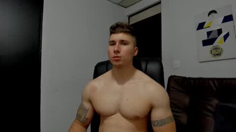 Snapshot of lyonel15 chatting on 30, 10, 2025 Lyonel online show from 30, 10, 2025