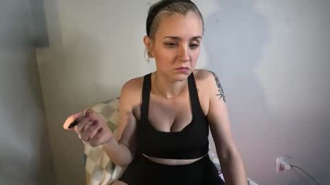 Lyra Greene online show from 6, 1, 2026