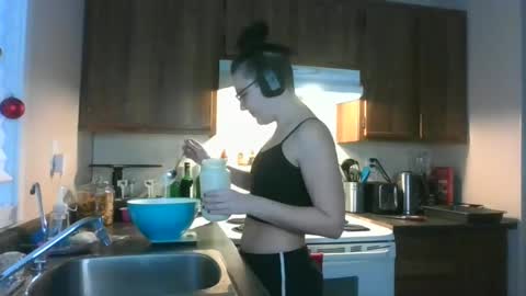 Snapshot of lyrajrose chatting on 6, 1, 2025 Lyra Rose online show from 6, 1, 2025