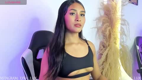 lyralux10 online show from 18, 11, 2025