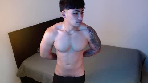 Snapshot of m1chaelx_ chatting on 29, 4, 2026 MICHAEL online show from 29, 4, 2026