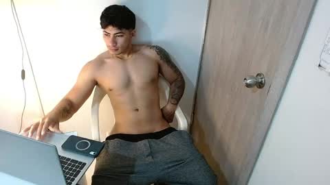 Snapshot of m1chaelx_ chatting on 8, 5, 2026 MICHAEL online show from 8, 5, 2026