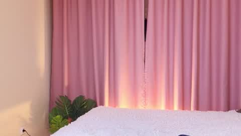 MissLanaB online show from 12, 11, 2025