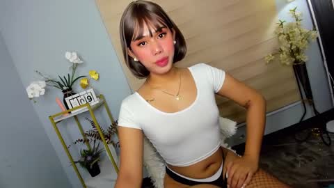 Janelovesu online show from 9, 3, 2025