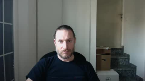 Snapshot of m4rduk81 chatting on 4, 2, 2025 m4rduk online show from 4, 2, 2025