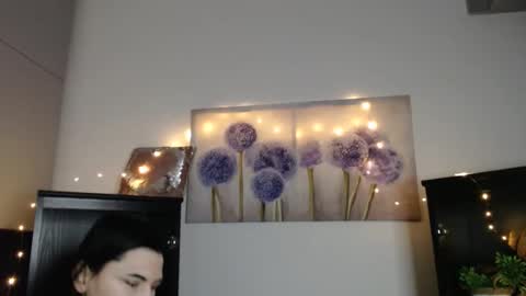 m_i_k_i_ online show from 4, 2, 2026