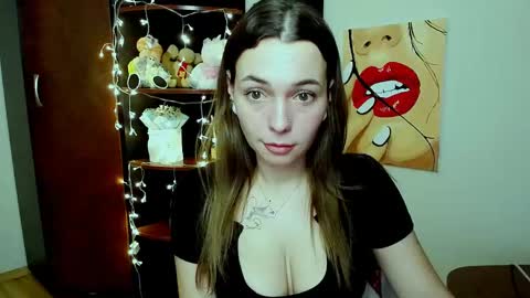 Snapshot of m_vikki chatting on 20, 2, 2025 Vikki online show from 20, 2, 2025