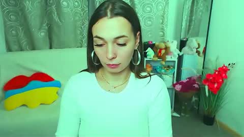 Snapshot of m_vikki chatting on 12, 6, 2026 Vikki online show from 12, 6, 2026