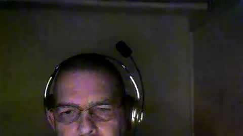 Snapshot of mac_dad01 chatting on 7, 12, 2024 mac_dad01 online show from 7, 12, 2024