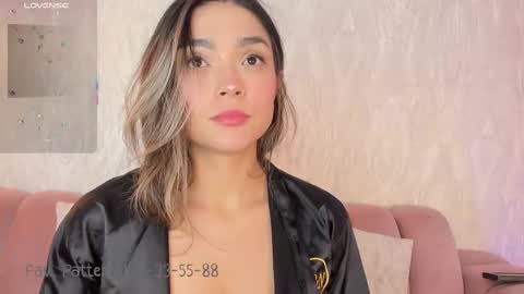 Snapshot of maca_bloom chatting on 12, 9, 2025 Maca online show from 12, 9, 2025
