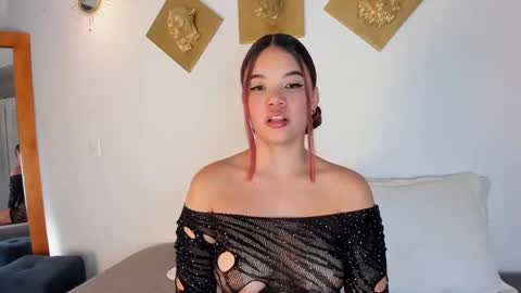 Macarena  online show from 9, 10, 2025