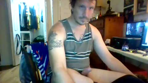 Snapshot of macdaddy9mm chatting on 30, 6, 2026 macdaddy9mm online show from 30, 6, 2026