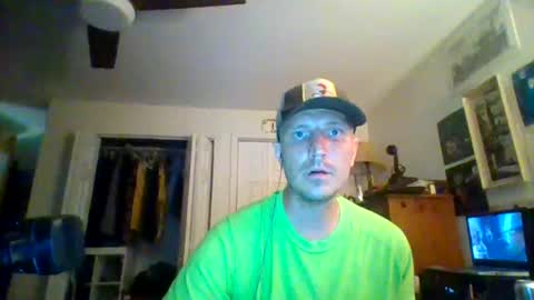 Snapshot of macdaddy9mm chatting on 2, 7, 2026 macdaddy9mm online show from 2, 7, 2026