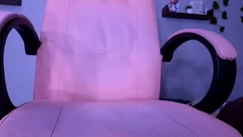 Snapshot of macey_hairy chatting on 18, 9, 2025 Macey Elliot Modelo Independiente online show from 18, 9, 2025