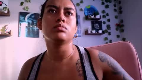 Snapshot of macey_hairy chatting on 23, 10, 2025 Macey Elliot Modelo Independiente online show from 23, 10, 2025