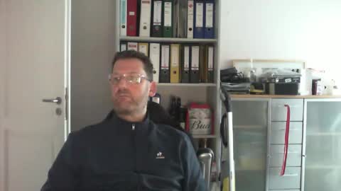 Snapshot of macfly67 chatting on 2, 12, 2024 macfly67 online show from 2, 12, 2024