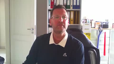 Snapshot of macfly67 chatting on 20, 4, 2026 macfly67 online show from 20, 4, 2026