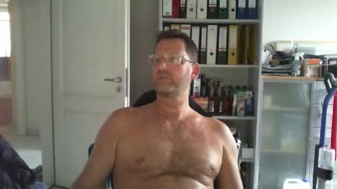 Snapshot of macfly67 chatting on 5, 5, 2026 macfly67 online show from 5, 5, 2026