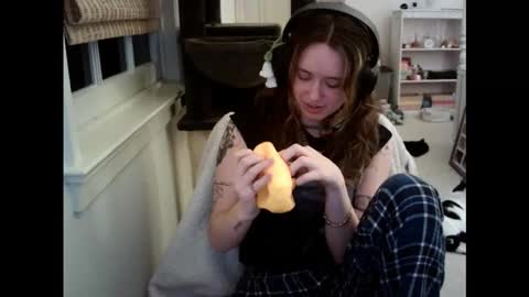 maia online show from 26, 2, 2026