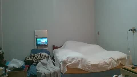 MACHOLIVRE online show from 3, 1, 2025