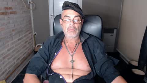 Snapshot of machobuscador chatting on 22, 12, 2024 MACHO BUSCADOR online show from 22, 12, 2024
