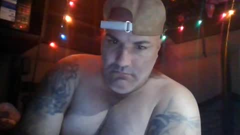 Snapshot of machuelbibliotecario chatting on 4, 12, 2024 machu el bibliotecario online show from 4, 12, 2024