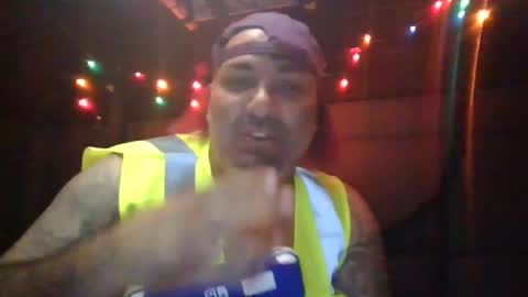 Snapshot of machuelbibliotecario chatting on 10, 12, 2024 machu el bibliotecario online show from 10, 12, 2024