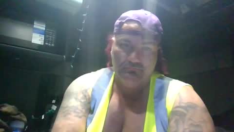 Snapshot of machuelbibliotecario chatting on 10, 12, 2024 machu el bibliotecario online show from 10, 12, 2024