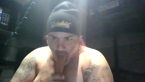 Snapshot of machuelbibliotecario chatting on 15, 12, 2024 machu el bibliotecario online show from 15, 12, 2024