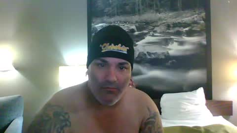 Snapshot of machuelbibliotecario chatting on 20, 12, 2024 machu el bibliotecario online show from 20, 12, 2024