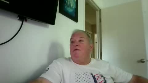 Snapshot of mackdocc001 chatting on 26, 9, 2025 mackdocc001 online show from 26, 9, 2025