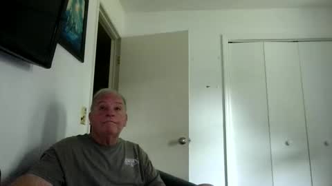 Snapshot of mackdocc001 chatting on 18, 4, 2026 mackdocc001 online show from 18, 4, 2026