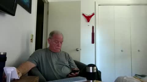 Snapshot of mackdocc001 chatting on 21, 4, 2026 mackdocc001 online show from 21, 4, 2026